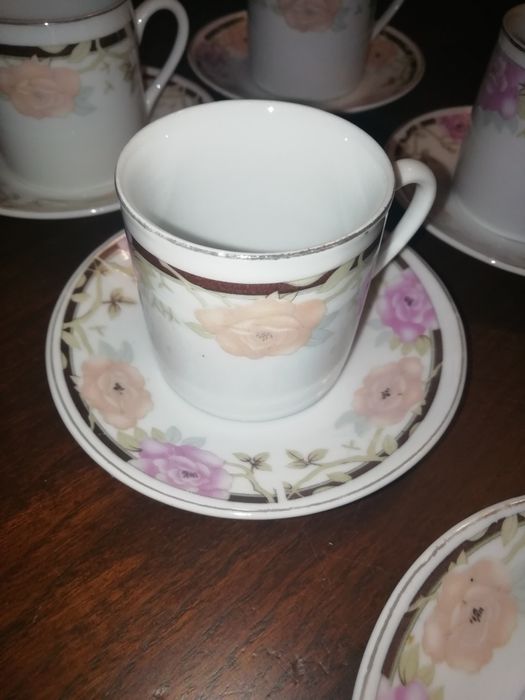 Serviço de café - 6 chávenas + 6 pires - 90ml