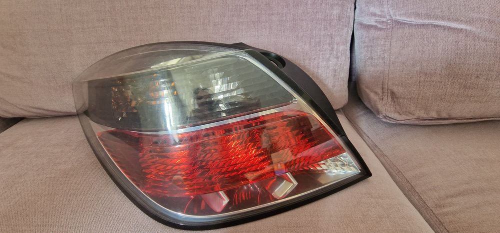 Farol traseiro direito Opel Astra H GTC  2006