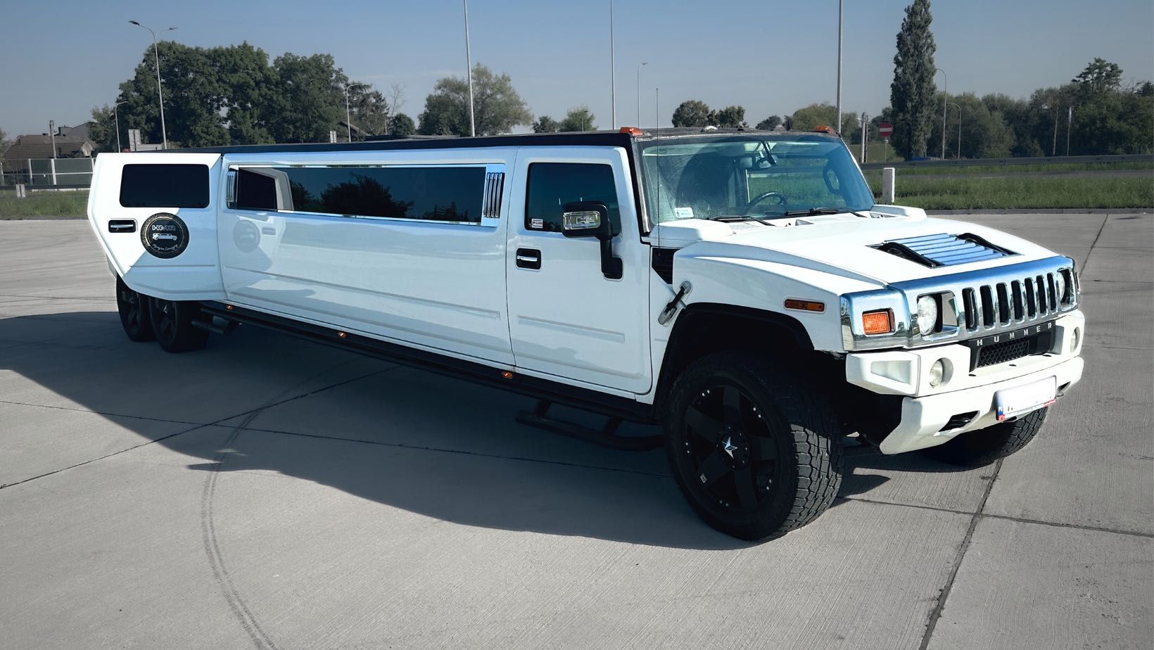 Limuzyna Hummer na wynajem panienski kawalerski studniówka impreza
