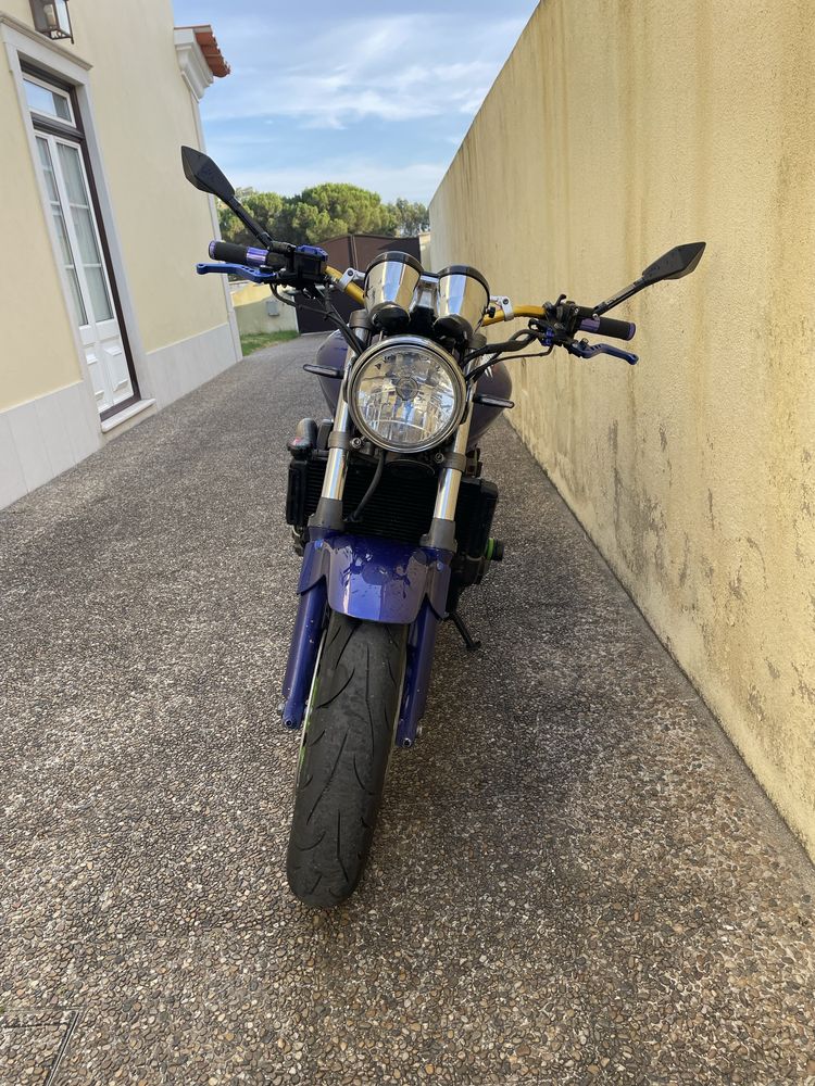 Honda CB600F hornet (Carta A2)