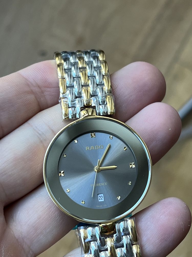 женские наручные часы Rado Florence