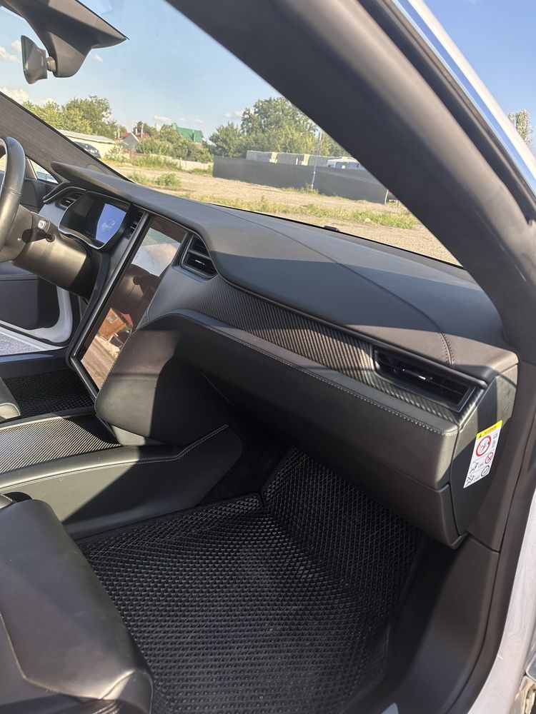 Tesla Model S Dual Motor 75D 2018