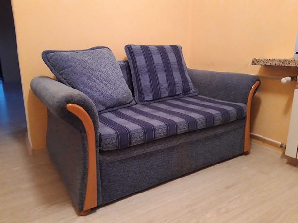 Sofa dwuosobowa z funkcją spania niebiesko-granatowa