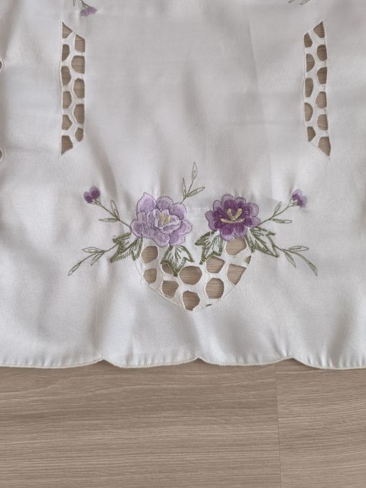 Bieżnik na ławę 33/77cm.Stan idealny.