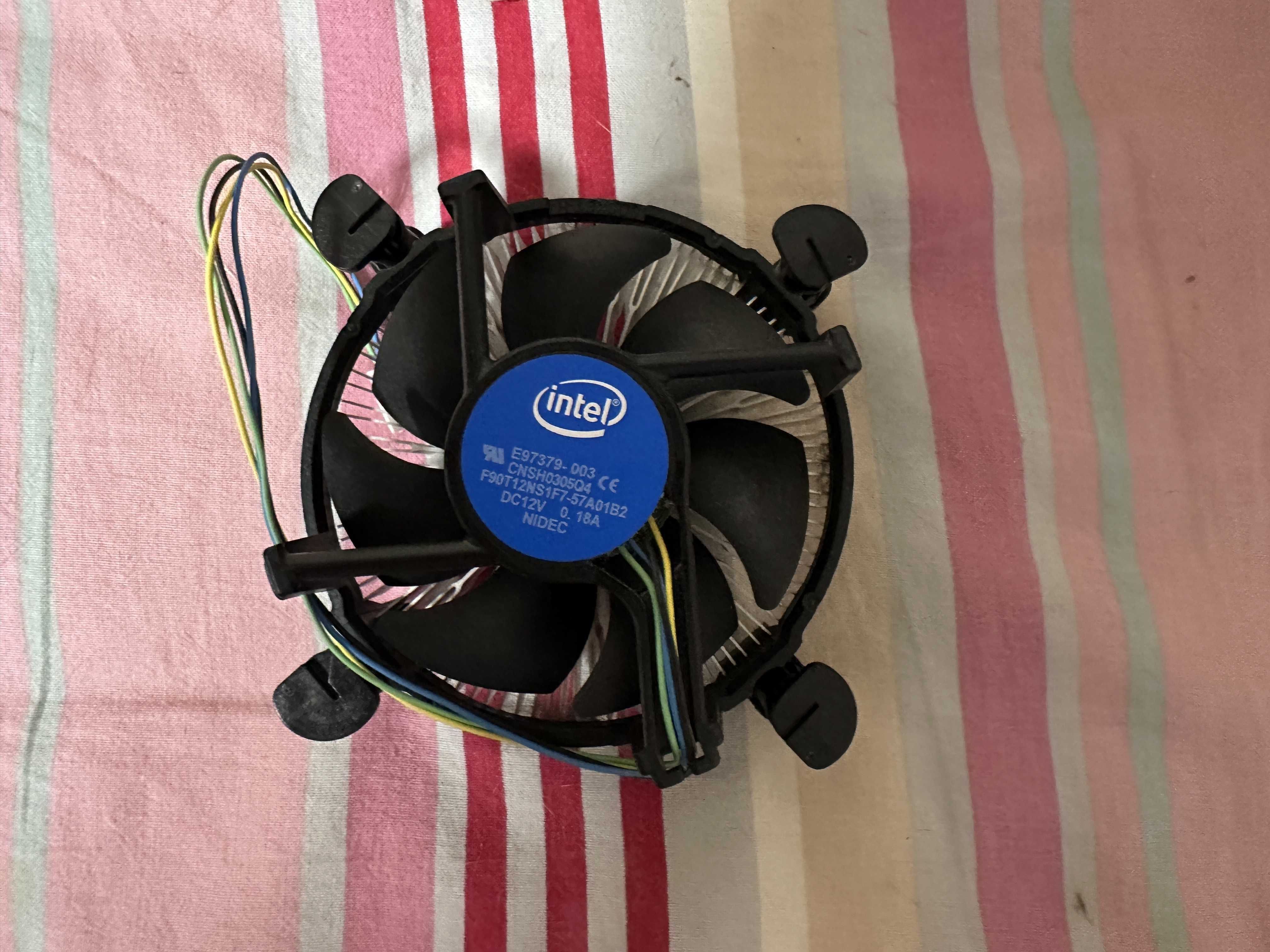 Intel Core i5-8400 LGA 1151I| 6 ядер | Стоковий кулер