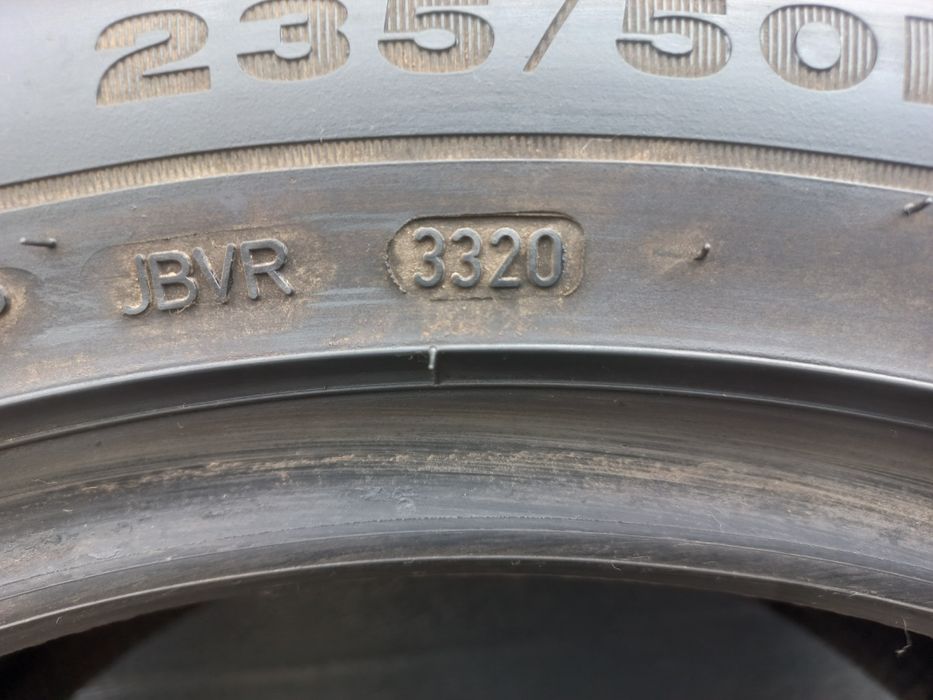 Opony zimowe Dunlop 235/50/18 101V