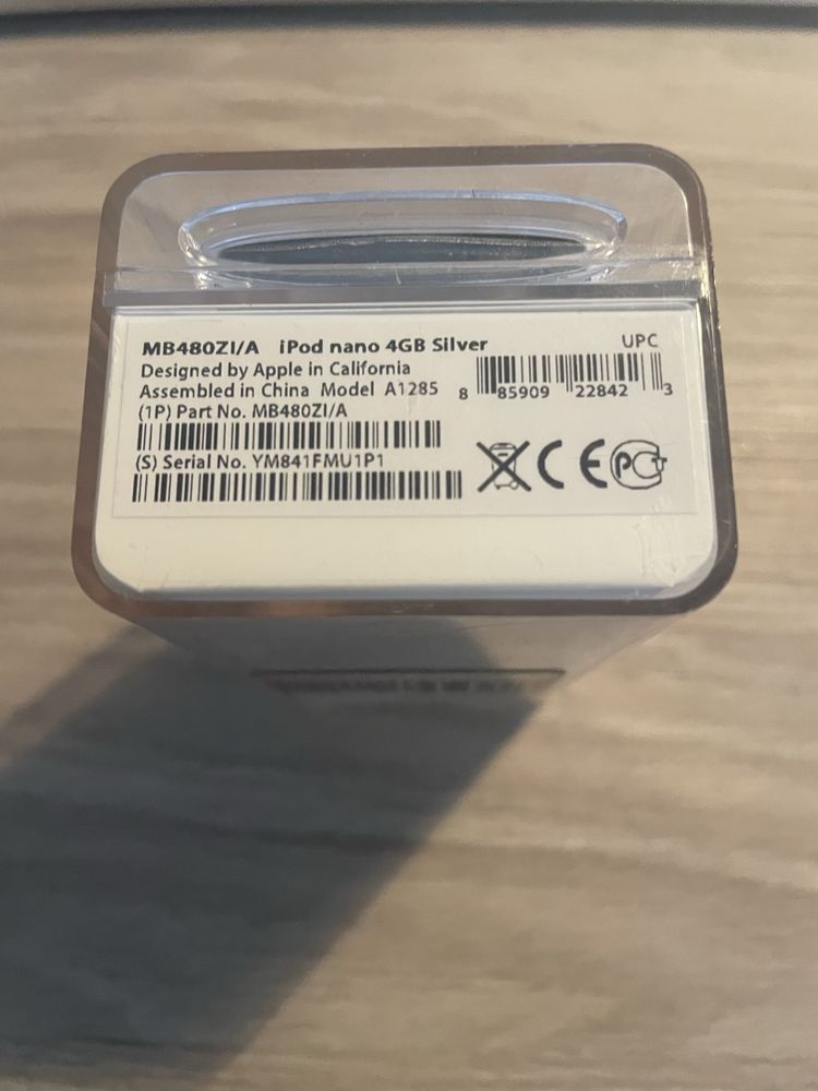 iPod nano 4G 4GB nowy nieotwierany