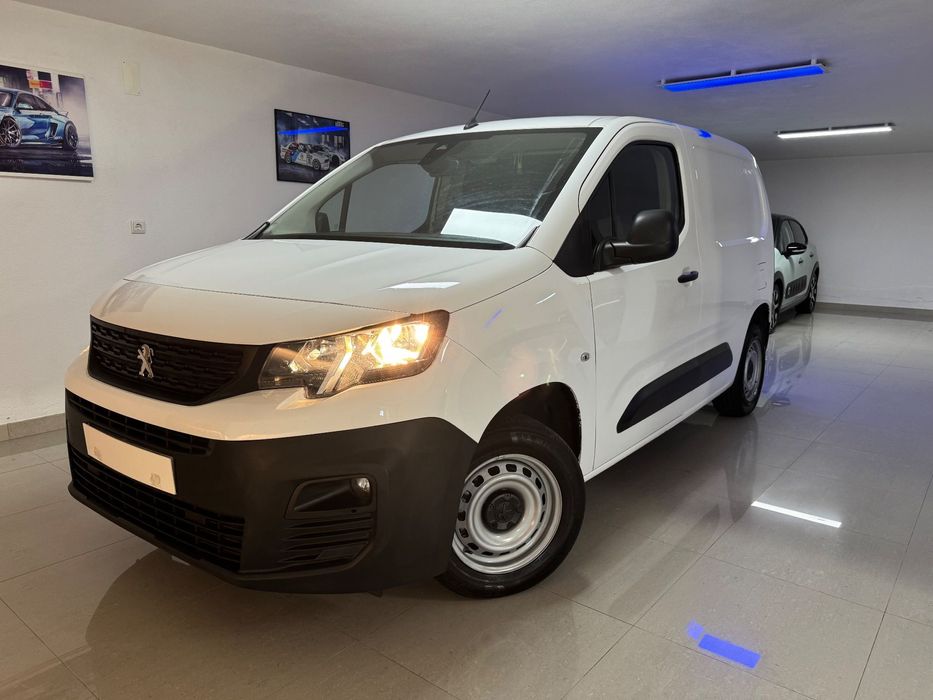 Peugeot Partner 1.5 BlueHDI 102Cv 3L 6Vel 2022