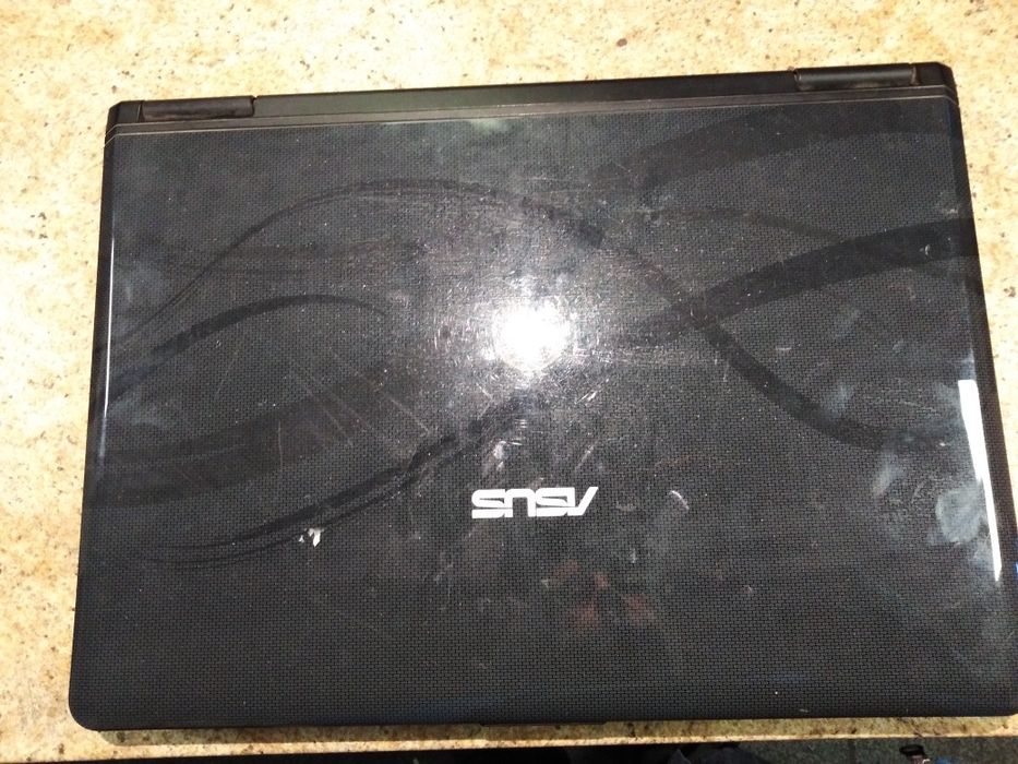 Asus X71Q uszkodzony na części.