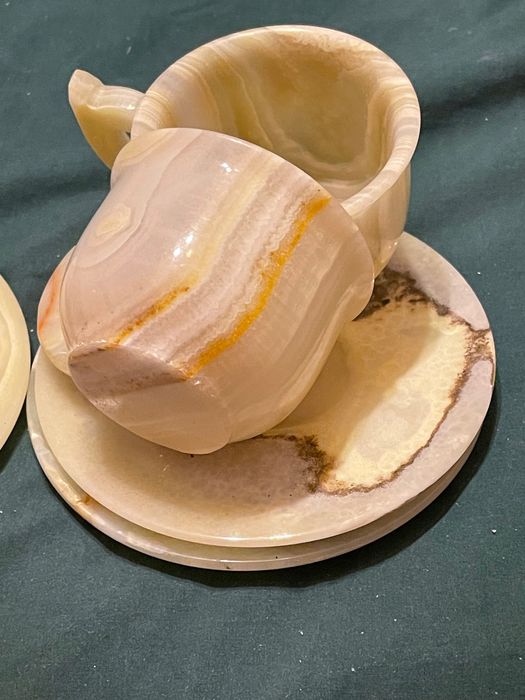 Чашки оникс блюдца чашечки чайник чугуный заварник