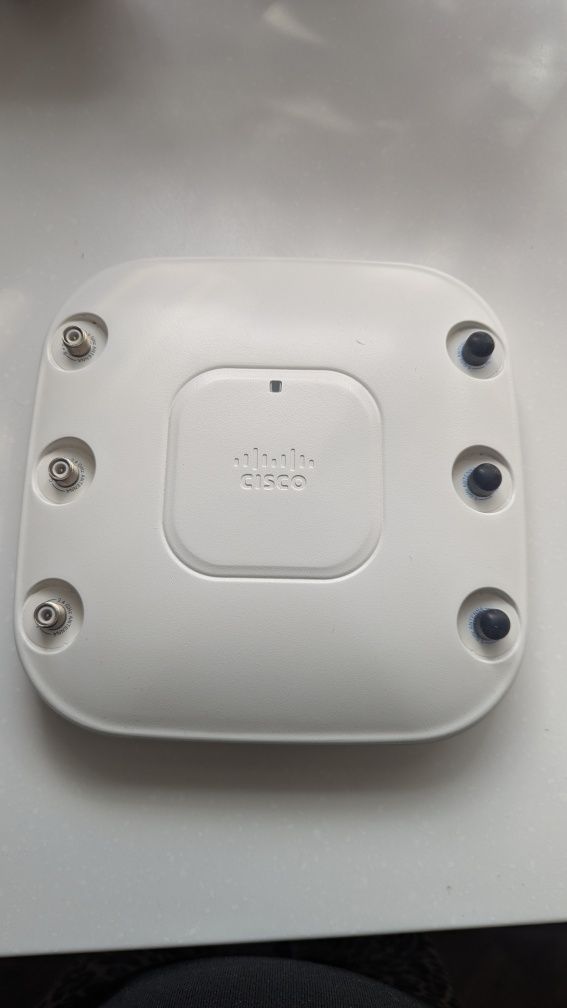 Точка доступа Cisco AIR-CAP3502E