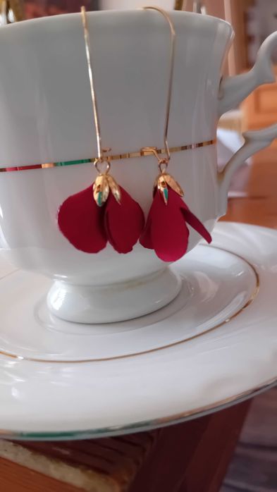 Kolczyki kwiaty, złoty, bordowy.