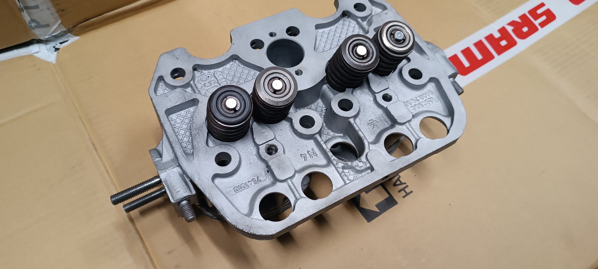 Fiat 126p głowica silnika po regeneracji splanowana tuning jak nowa