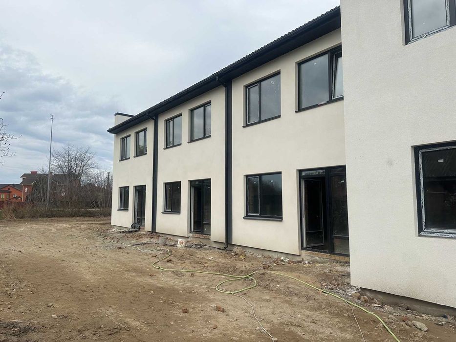 Продаж таунхаусів в Агрономічному