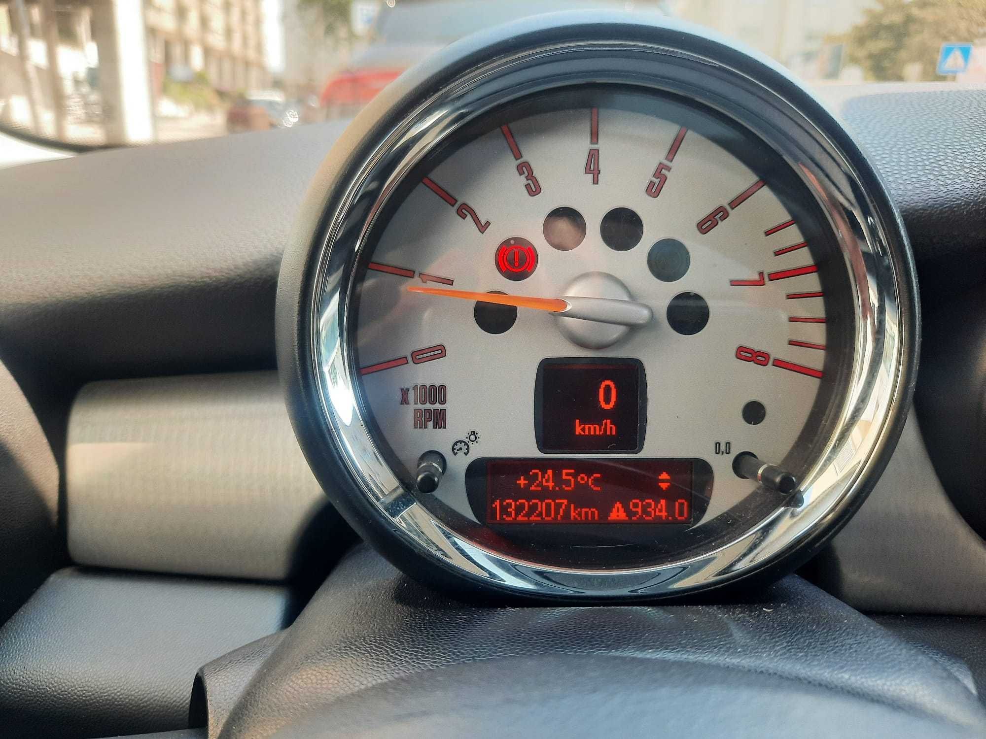 Vendo MINI cooper 1.6 gasolina, 120 cv, com teto de abrir