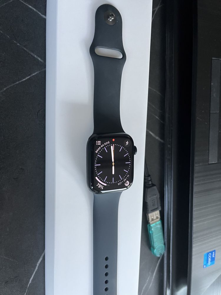 Apple Watch 8, 45 mm, stan db