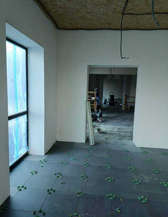 Продаж комерції (магазин) в Пустомитах