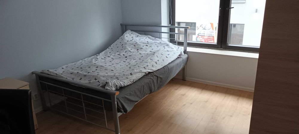 Pokoj w centrum umeblowany