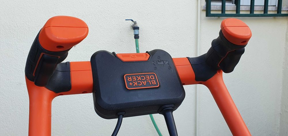 Corta Relva Black and Decker