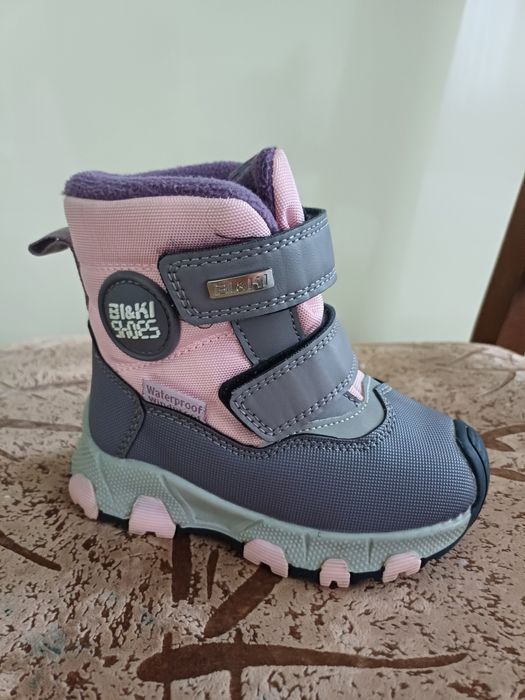 Продам зимове взуття