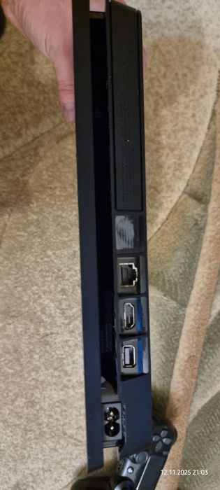 Продам ігрову приставку PC4 slim 1TB