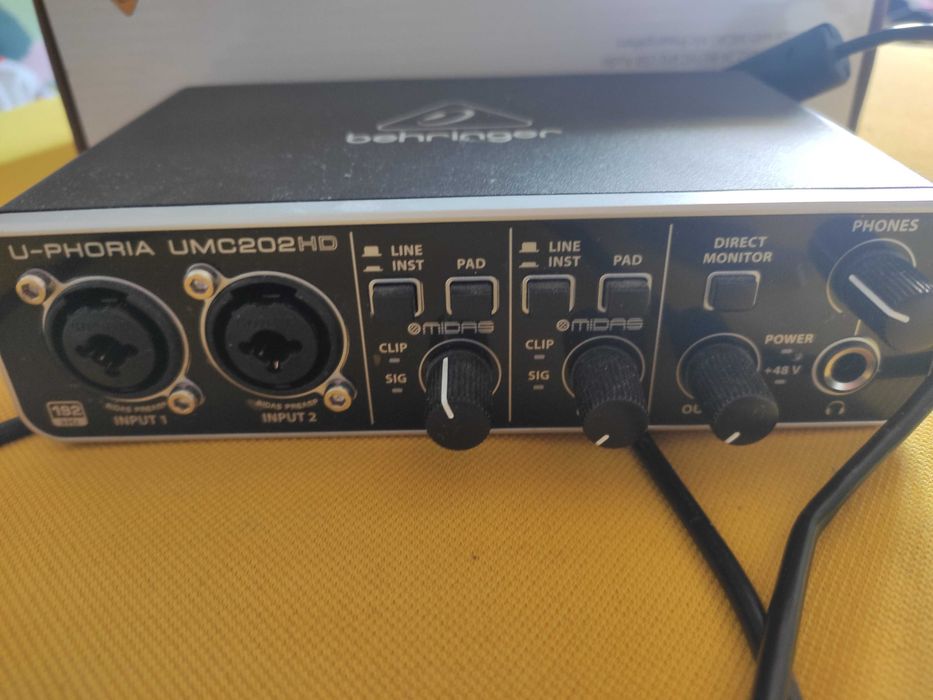 Karta dźwiękowa profesjonalna. Behringer UMC202HD Interfejs audio USB