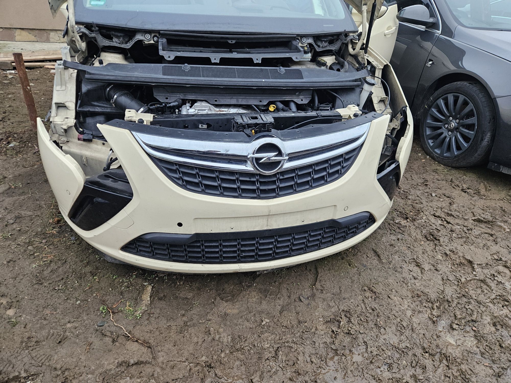 Шумоізоляція капоту Опель Зафіра Ц Opel Zafira C Утеплювач Карта Шумка