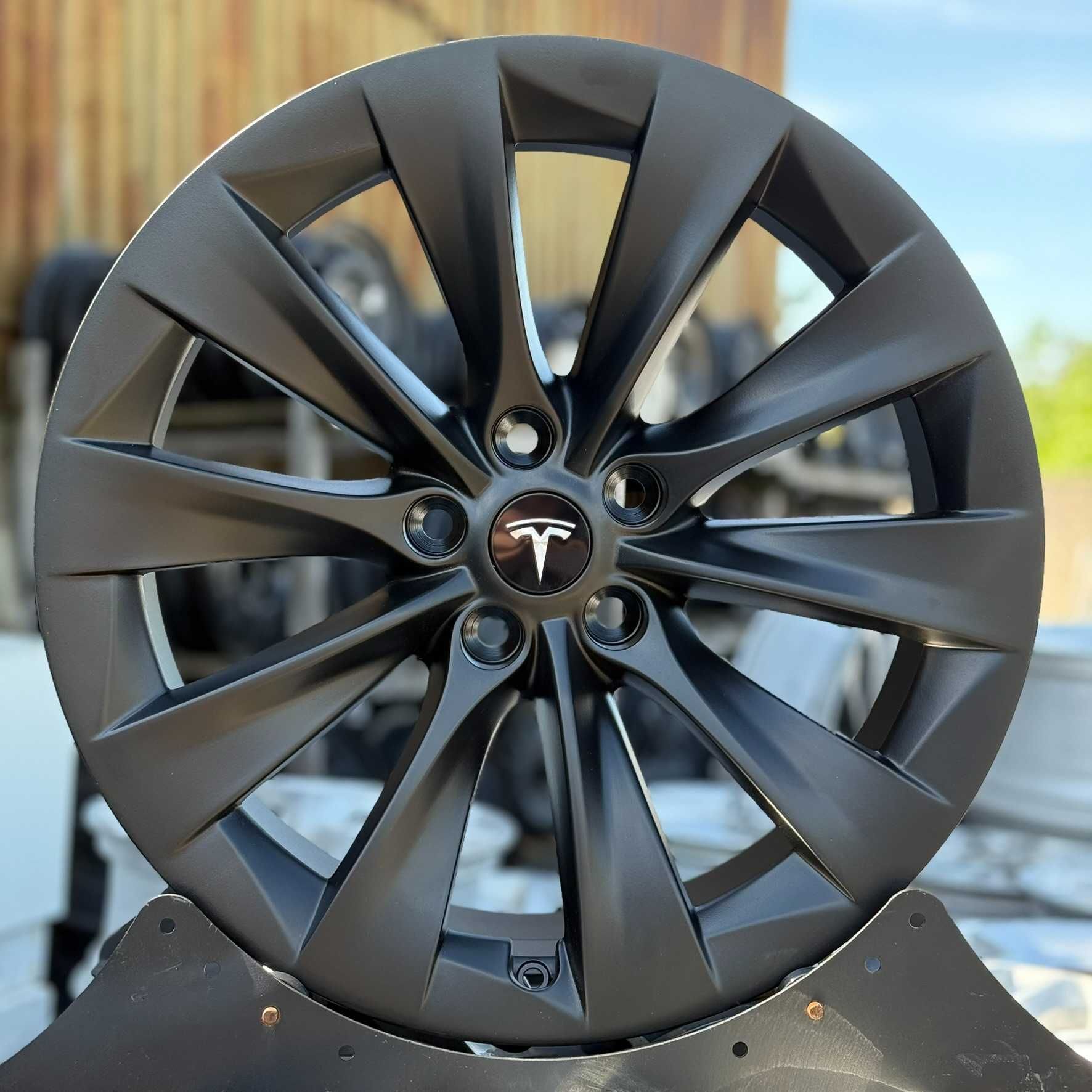 Оригінальні диски різноширокі 5/120 r20 Tesla Model X - S