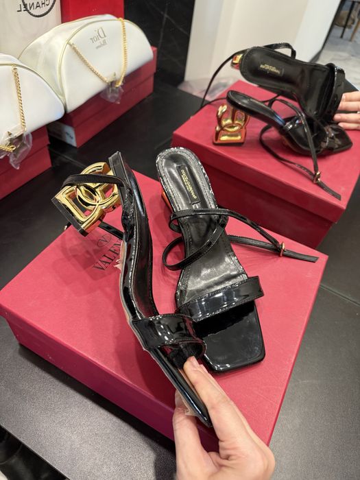 Туфлі босоніжки Dolce & Gabbana нові 41