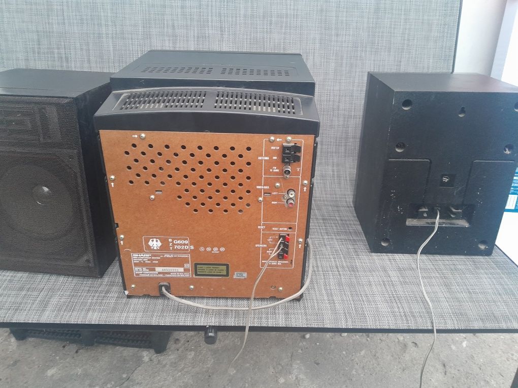 Wieża Sharp CD-S370H