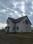 Продаж 2-поверхового будинку
