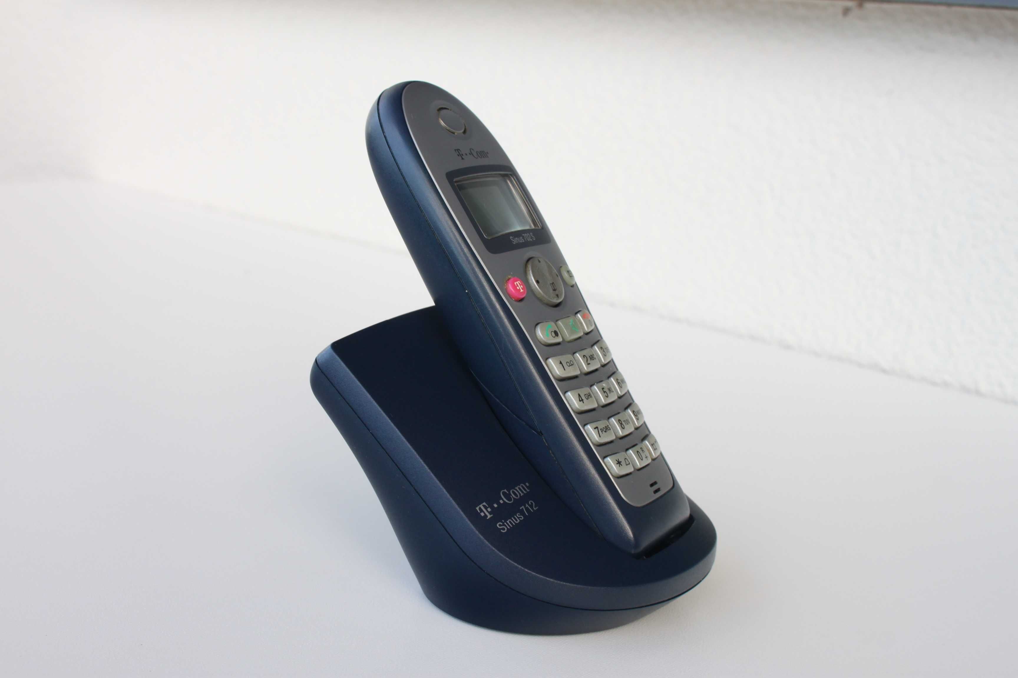 Telefon bezprzewodowy T-Com Sinus 712 + słuchawka  Sinus 702s
