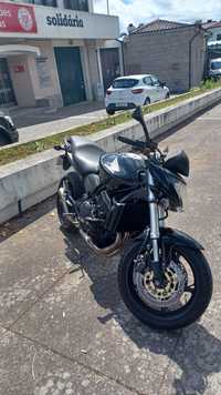 Honda Hornet Cb600f (troca por mota)