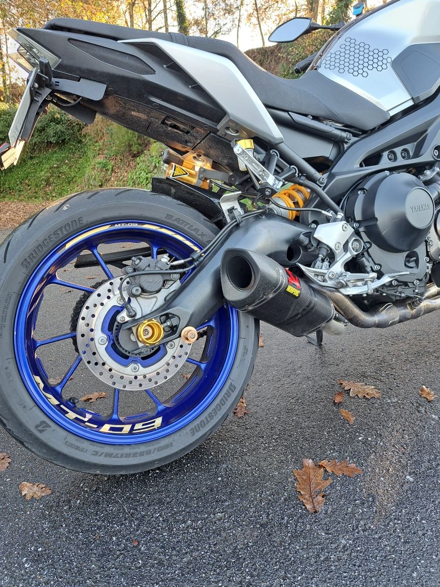 Yamaha mt 09 SP full akrapovic