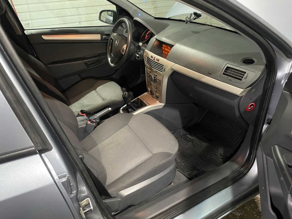 OPEL ASTRA H Опель  Астра