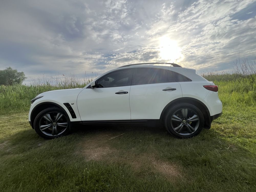 Продам Infiniti FX 37, 2013 рік, газ/бензин, обслужений