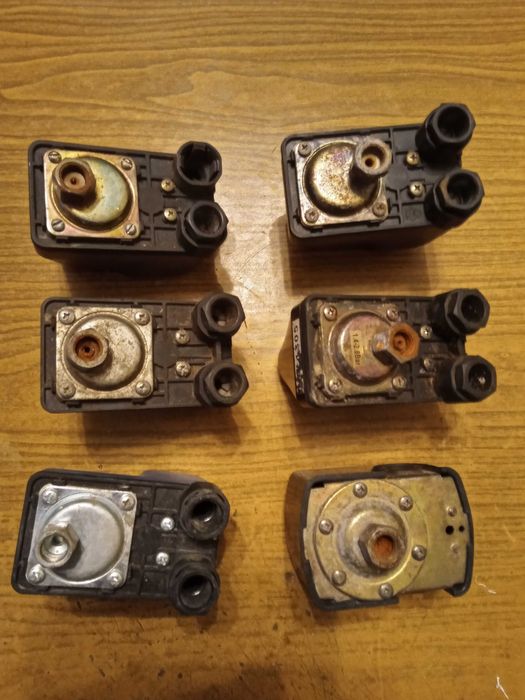 Механічні реле тиску б/у