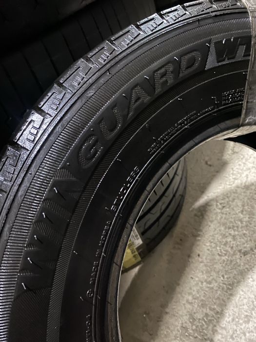 215/70 R15C Nexen Winguard 21г пара шин зимних.