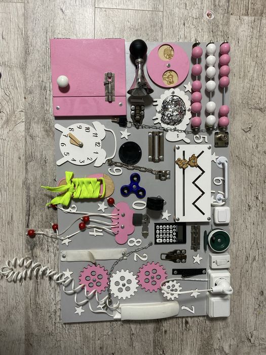 Продам бизиборд 50х80 в нормальном состоянии !з