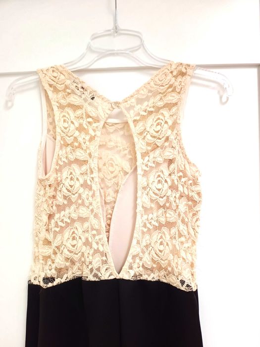 elegancki długi czarny kremowy koronkowy kombinezon ze spodniami 38M