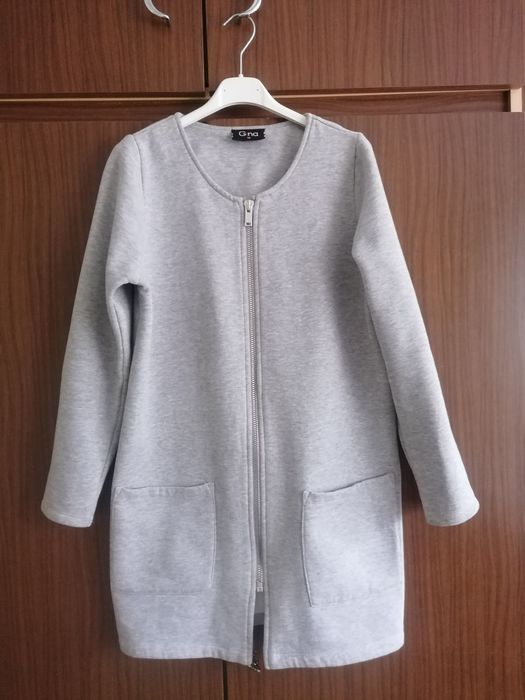 Płaszczyk blezer z kieszeniami i efektownym suwakiem rozm. 40