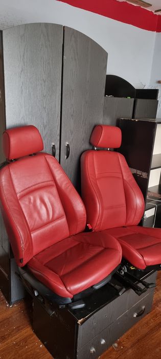 Fotele środek czerwona skóra BMW e92