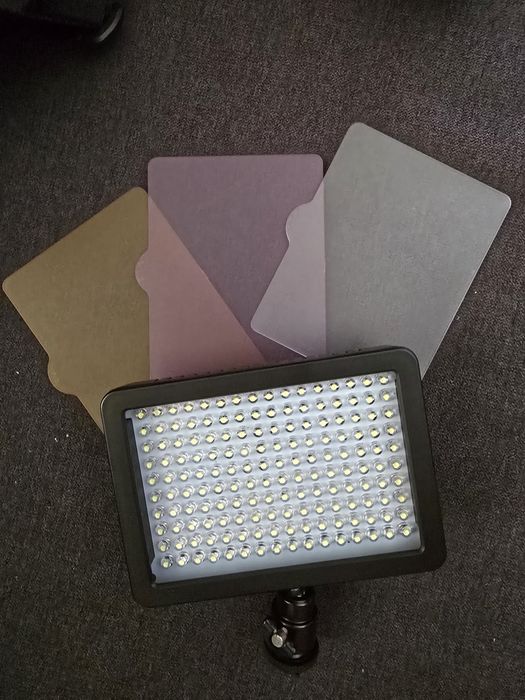 Vendo Canon eos 100D + acessórios