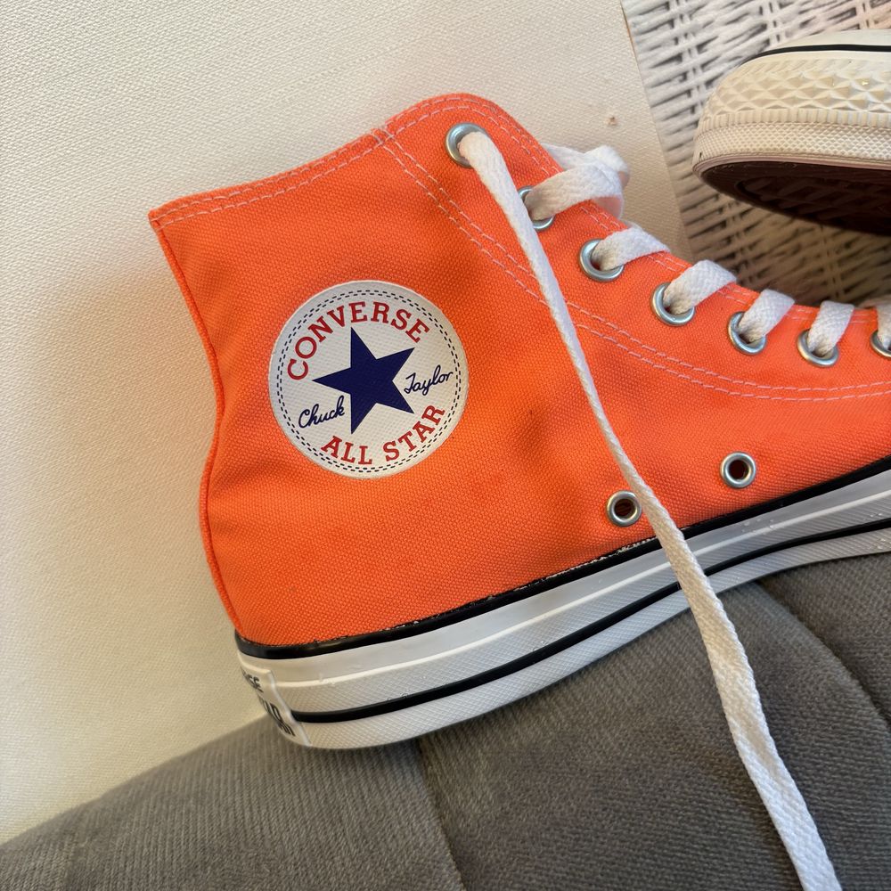 Trampki converse neonowe