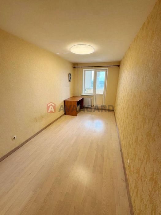 Калиновая 3к.кв.Не угловая.6 этаж.Двухсторонняя 53000$