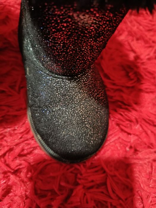 Zimowe buciki dla dziewczynki