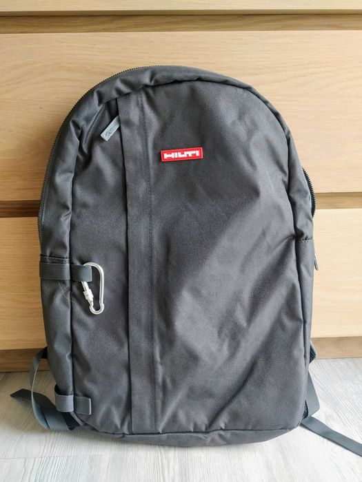 NOVA Mochila backpack HILTI rPET preta, 45cm