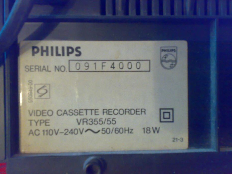 Продам видеомагнитофоны (Japan) 2шт + кассеты + пульт - 250 гр/шт