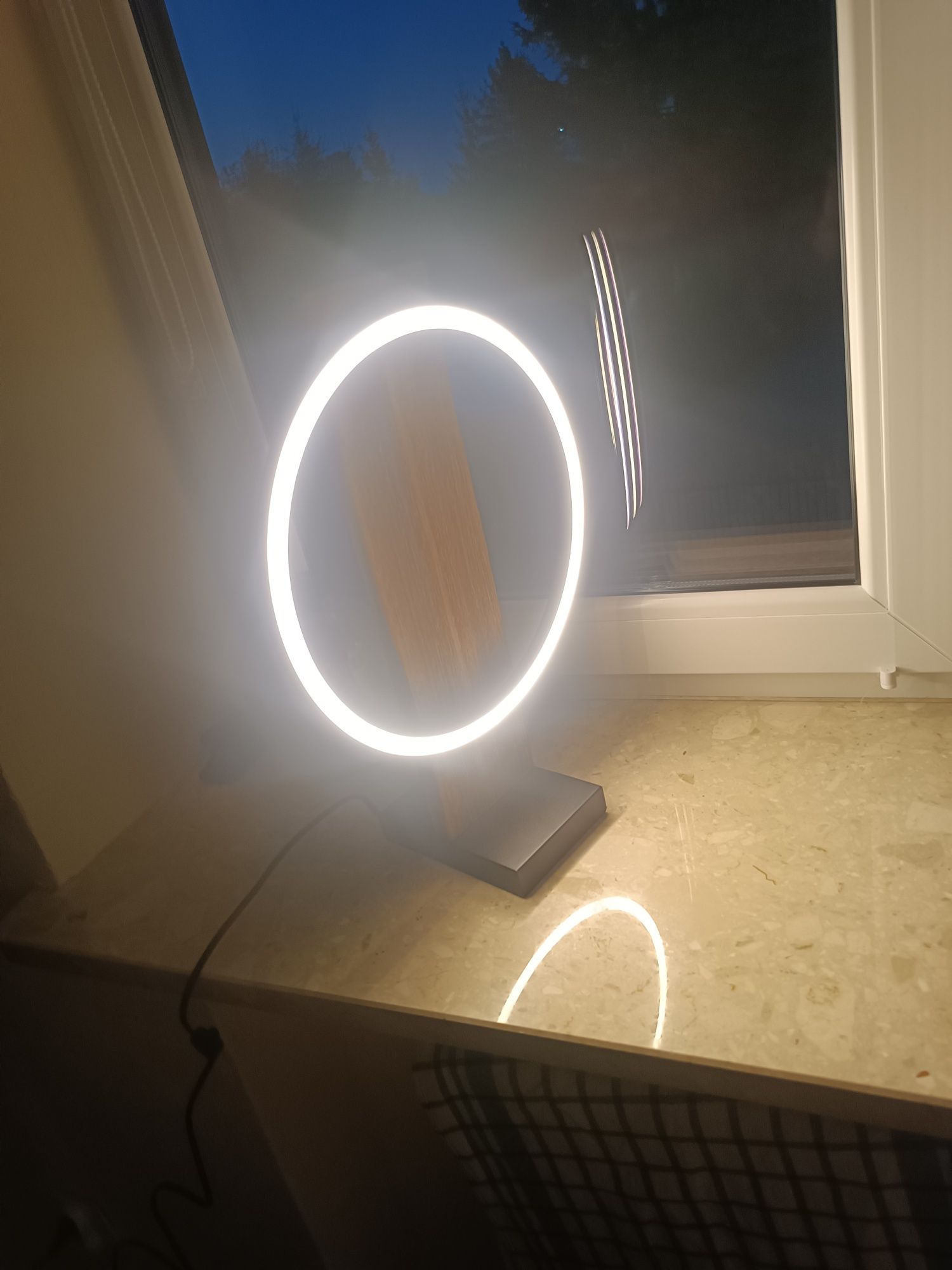 Stojąca lampa Eglo LED drewno