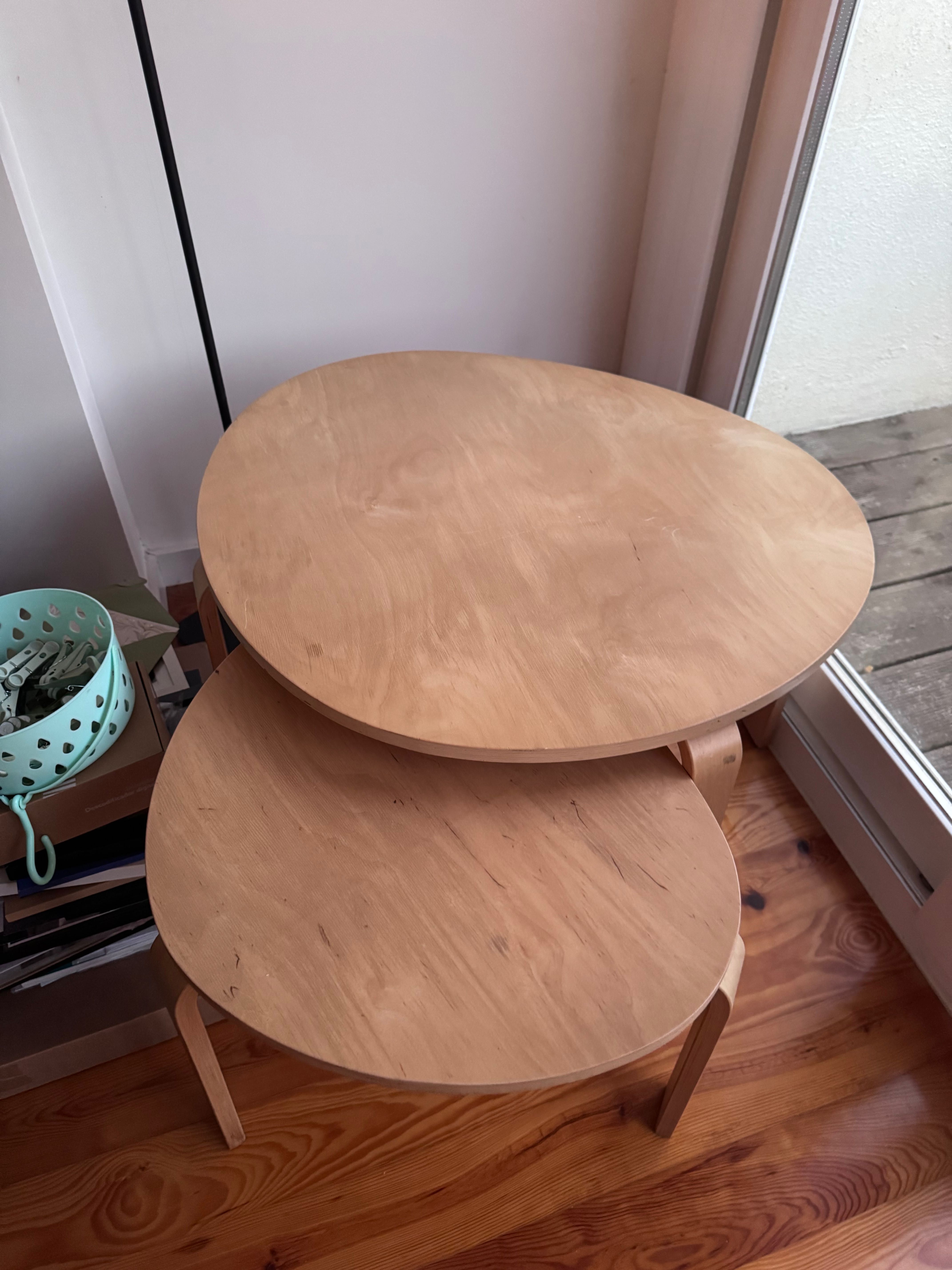 Mesas de apoio IKEA Svalsta
